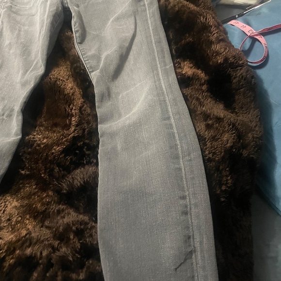 7 for all mankind Low-Mid Rise Skinny Jeans Copped Raw Hem Gray Faded Black - Picture 3 of 12